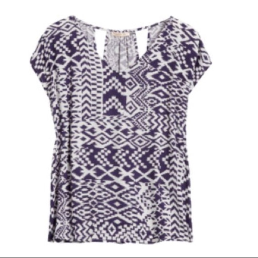 Skies are Blue Navy Blue & White Shirt